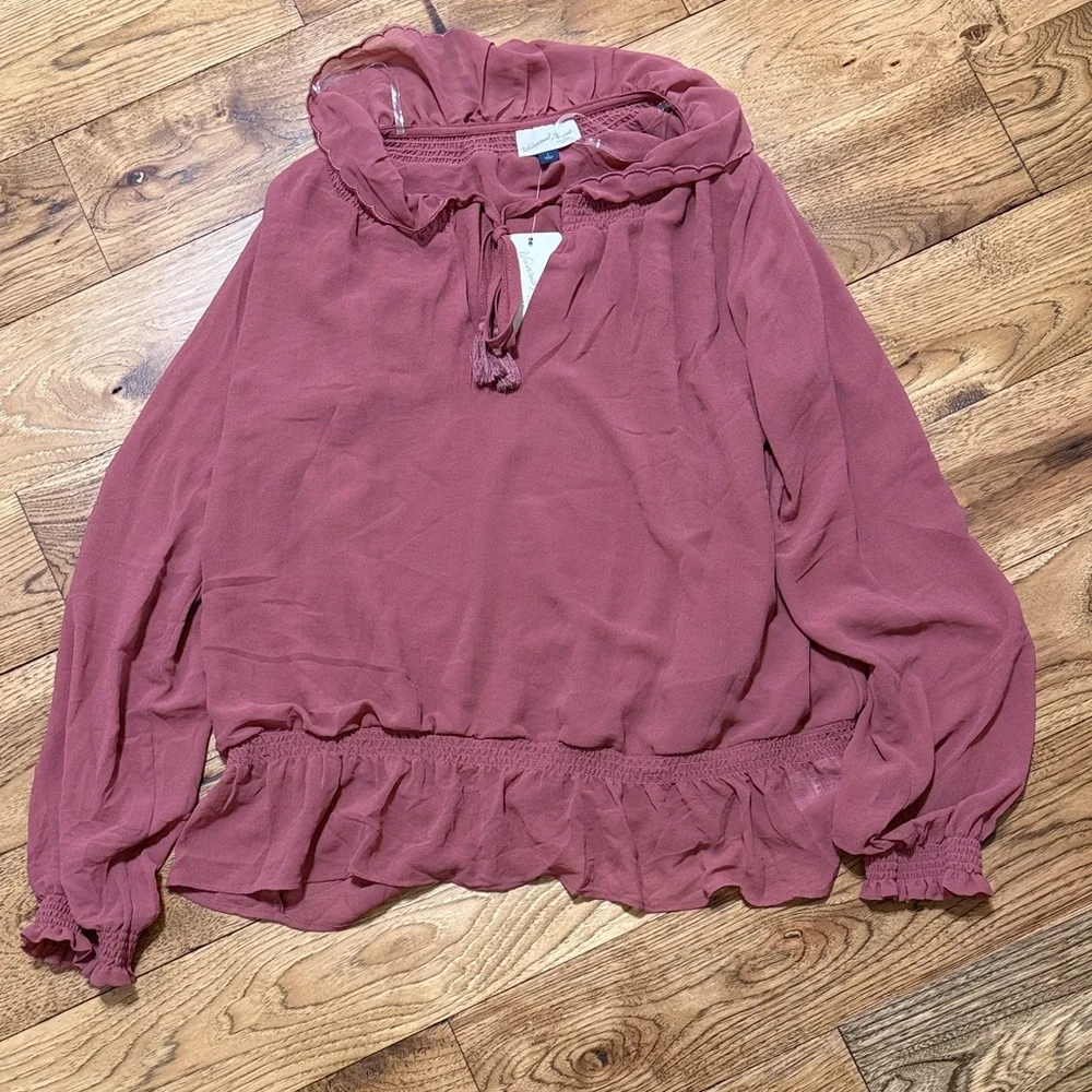 Universal Thread Dusty Rose Ruffle Blouse - Picture 1 of 2